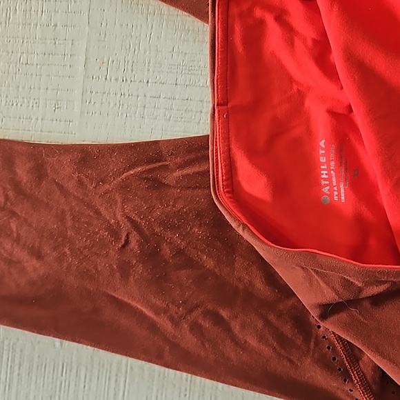 Athleta its a wrap 7/8 tight - Picture 4 of 5